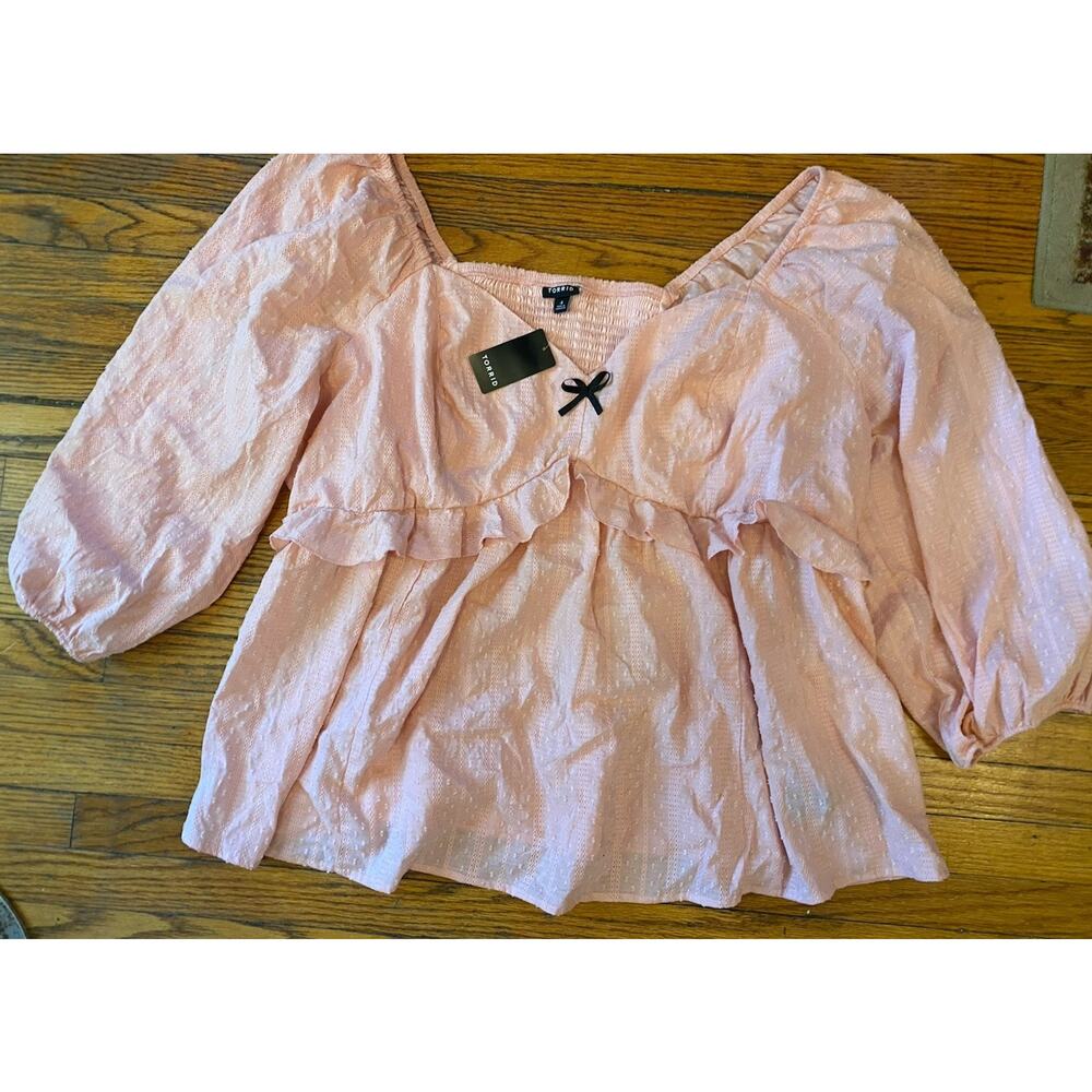 NWT Torrid Blouse Women’s Shirt Plus 4X $60 Peach - Picture 2 of 11